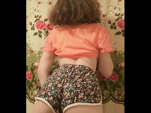 ❤️ seksi genç bebeğim soyunma kapalı onu şort üzerinde kamera ☑ Rus pornosu tr.teencumpot.ru ﹏